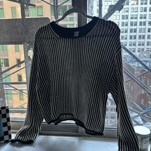 H&M women’s sweater